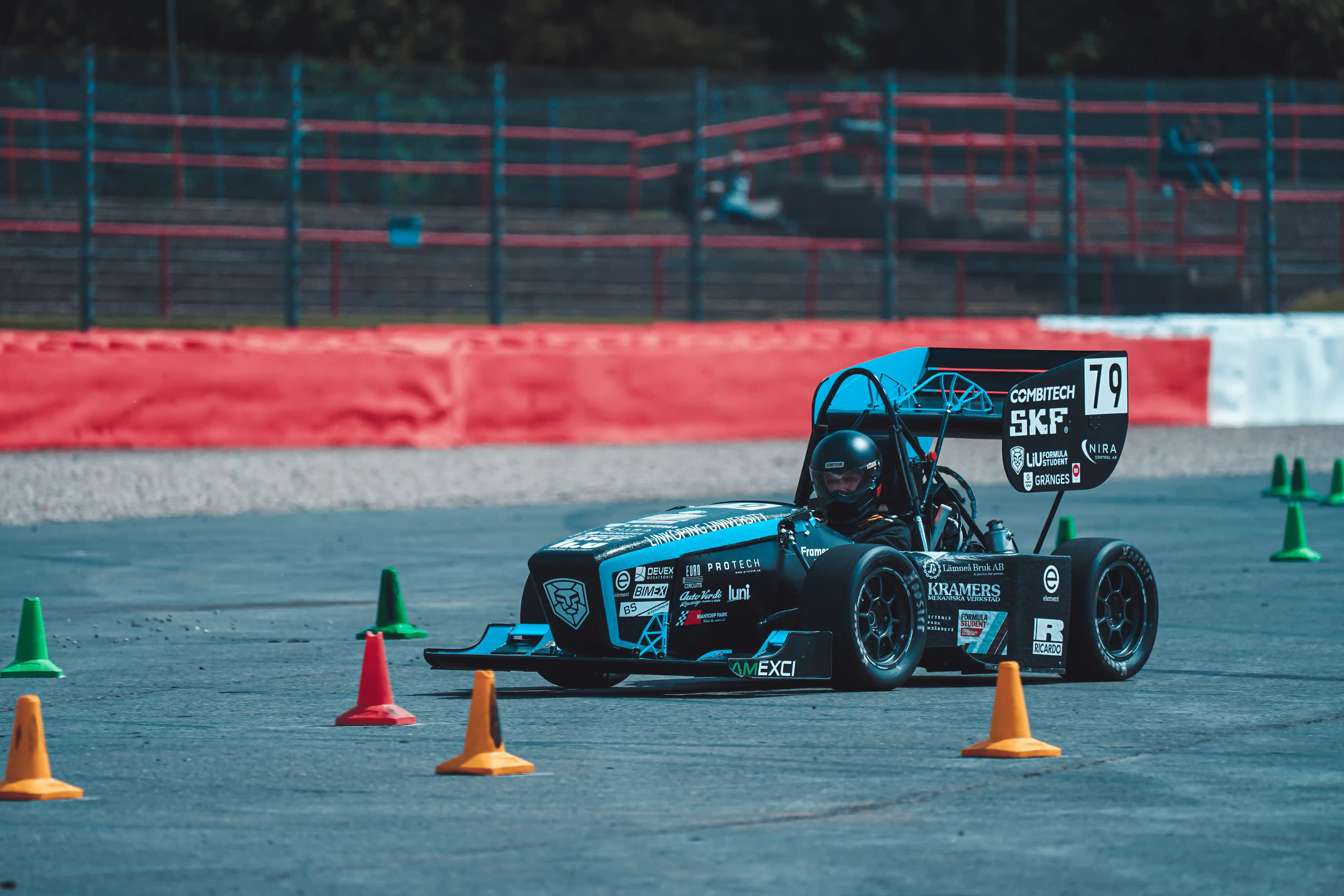 ER19 race car in action